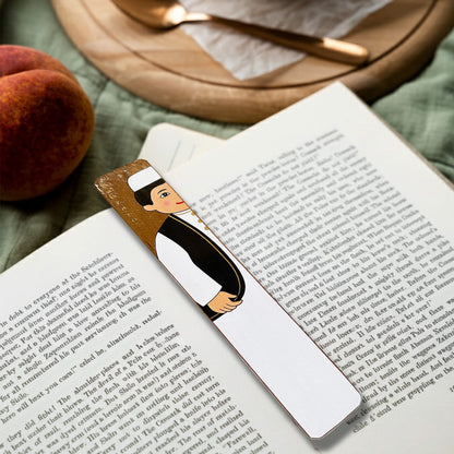 فاصل كتاب خشبي