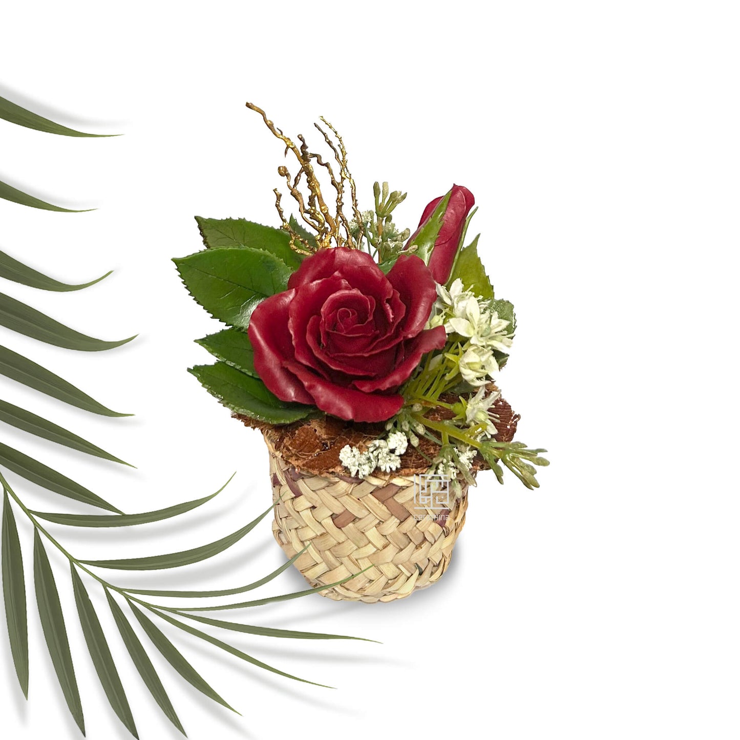 وردة في سلة (مصنوعة حسب الطلب)